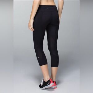 Lululemon Inspire Cropped LR Leggings *Flaw*